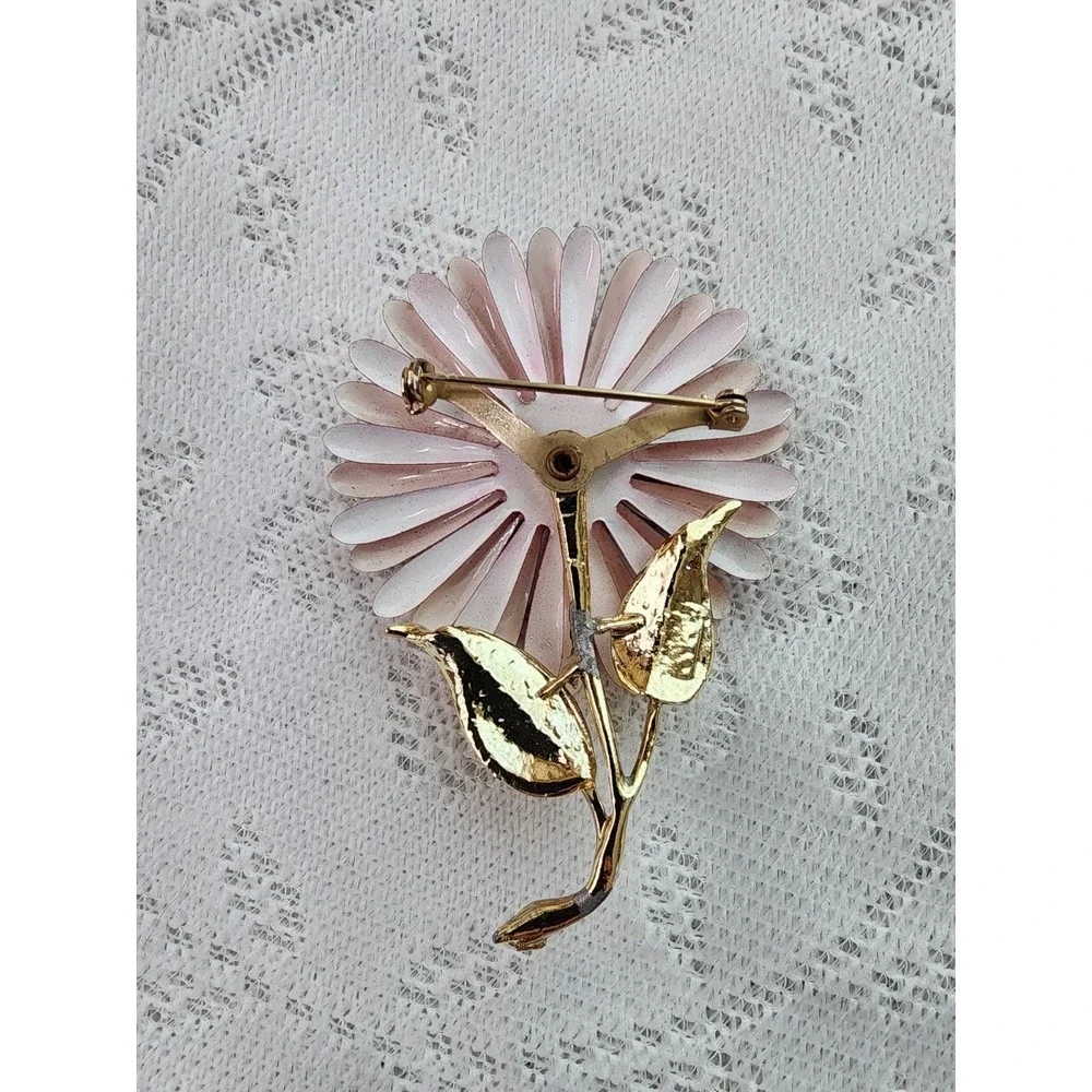 Vintage Retro 50s Flower Brooch Patriotic Pin Daisy 4th July Costume Gold Tone